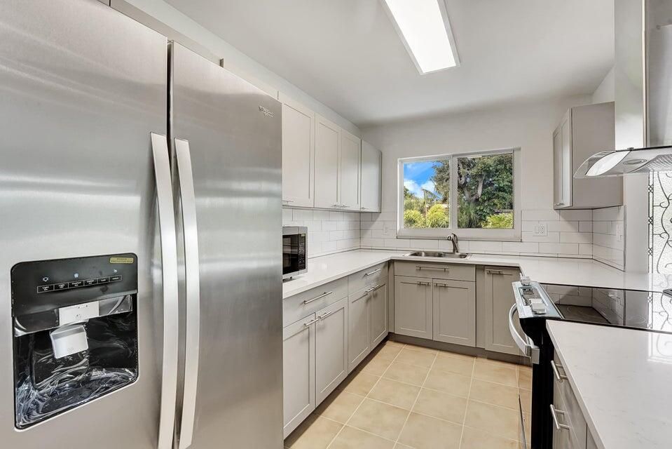 En Renta: $3,200 (3 camas, 2 baños, 2238 Pies cuadrados)