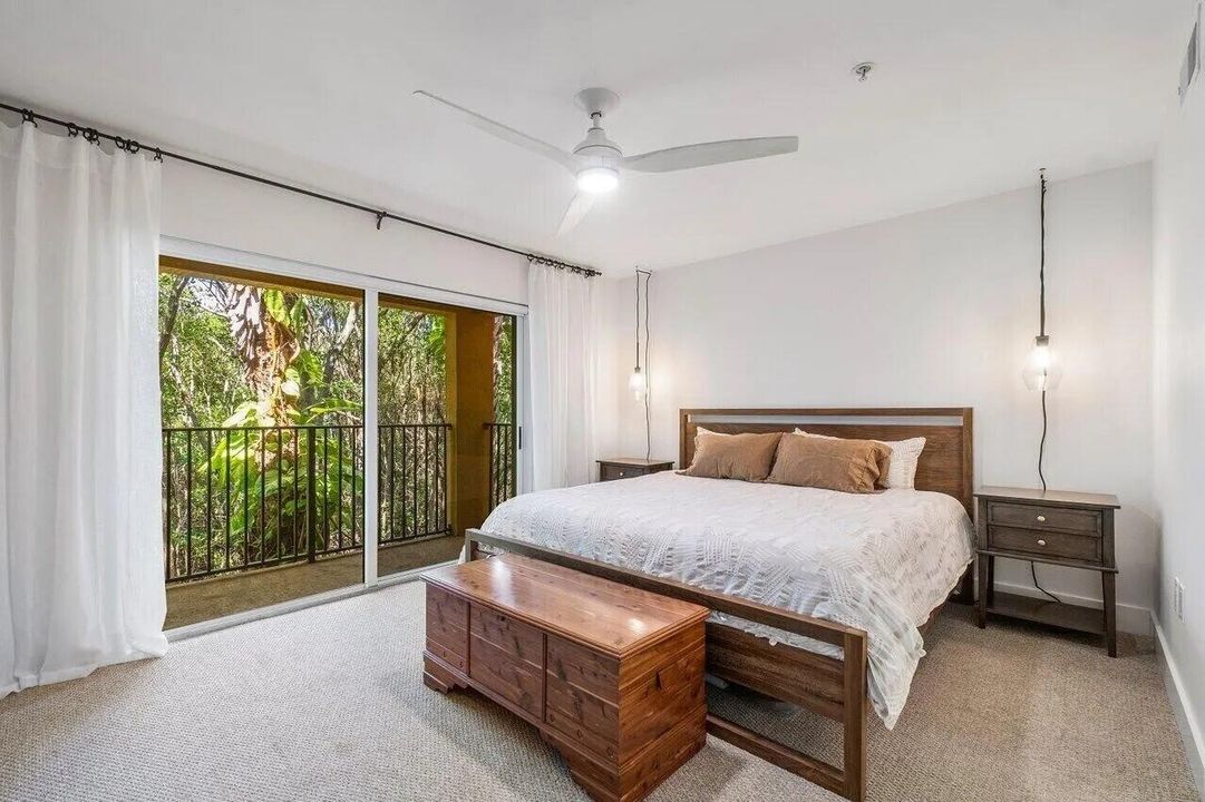 For Sale: $420,000 (2 beds, 2 baths, 1188 Square Feet)