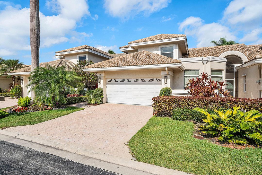 For Sale: $1,199,000 (3 beds, 3 baths, 2317 Square Feet)