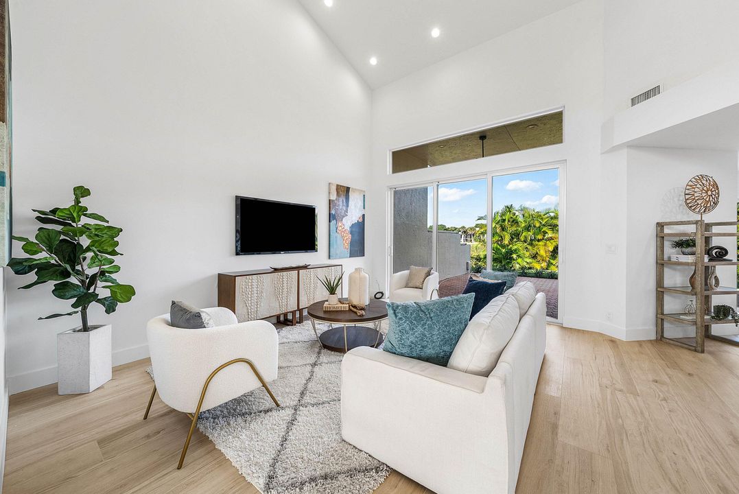 For Sale: $1,199,000 (3 beds, 3 baths, 2317 Square Feet)