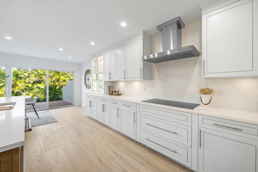 For Sale: $1,199,000 (3 beds, 3 baths, 2317 Square Feet)