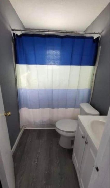 For Rent: $2,000 (2 beds, 1 baths, 700 Square Feet)