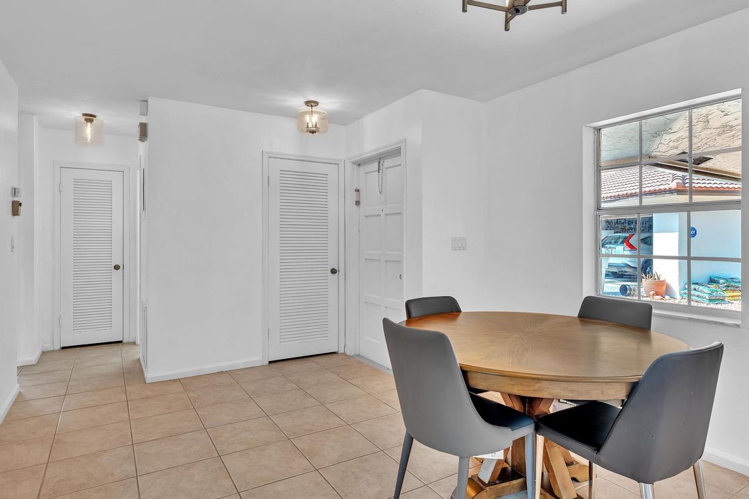 В аренду: $2,550 (2 спален, 2 ванн, 1180 Квадратных фут)