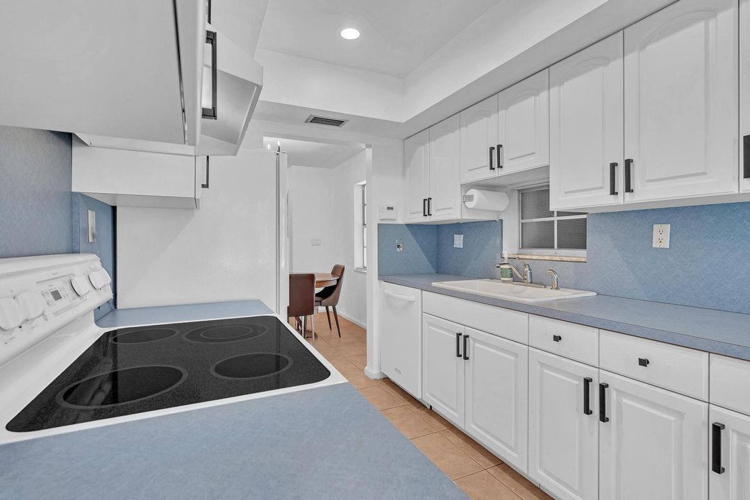 В аренду: $2,550 (2 спален, 2 ванн, 1180 Квадратных фут)