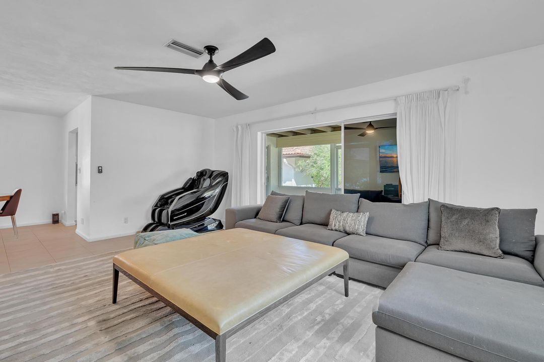 В аренду: $2,550 (2 спален, 2 ванн, 1180 Квадратных фут)