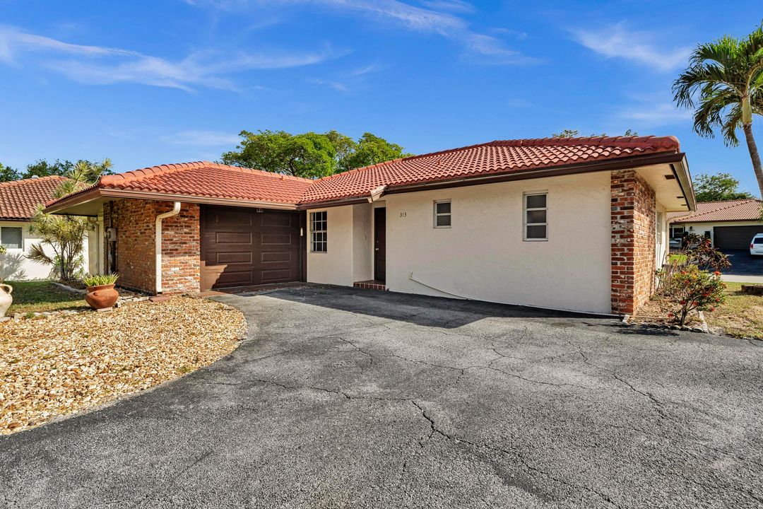 В аренду: $2,550 (2 спален, 2 ванн, 1180 Квадратных фут)