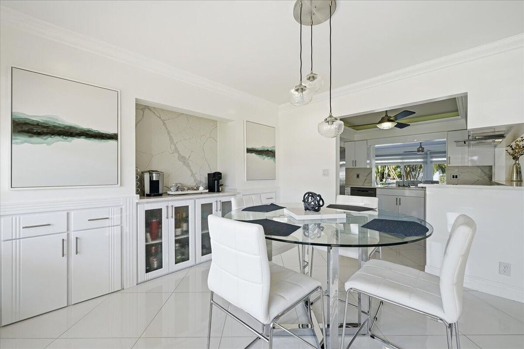 На продажу: $829,000 (2 спален, 2 ванн, 2150 Квадратных фут)