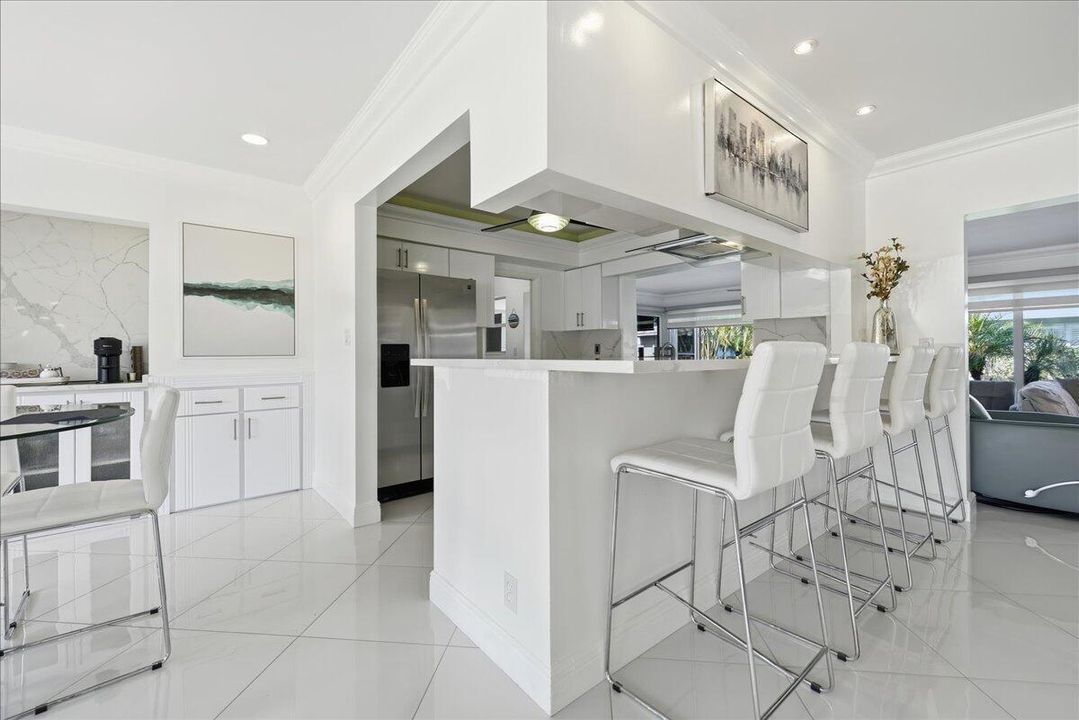 На продажу: $829,000 (2 спален, 2 ванн, 2150 Квадратных фут)