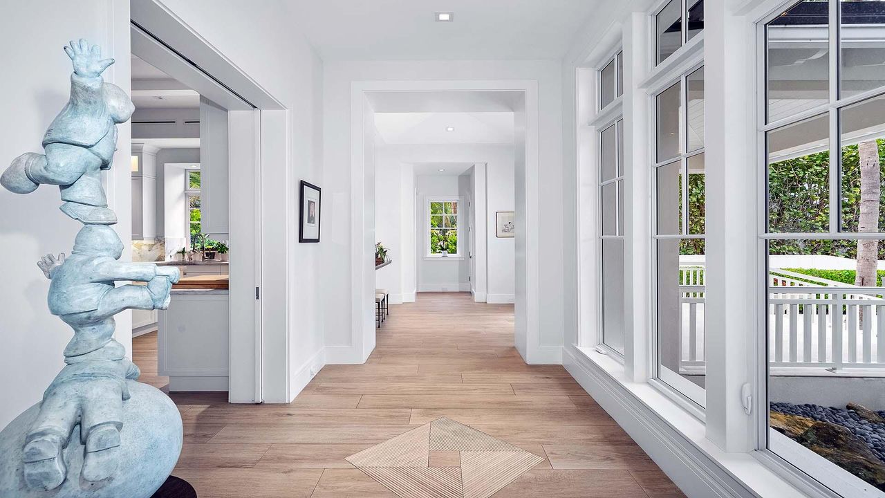 For Sale: $9,950,000 (5 beds, 5 baths, 5499 Square Feet)