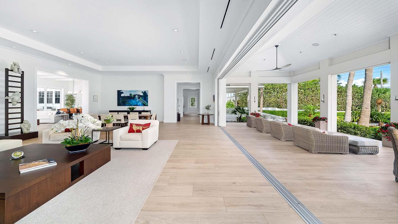 For Sale: $9,950,000 (5 beds, 5 baths, 5499 Square Feet)