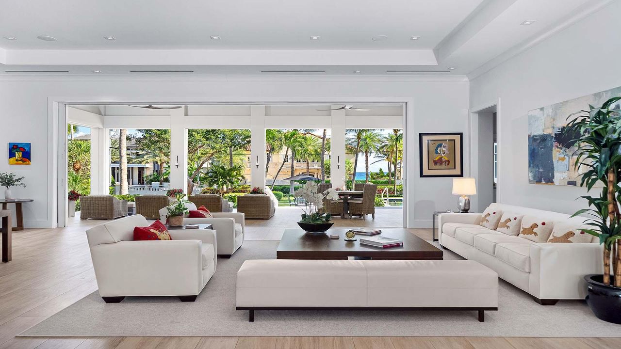 For Sale: $9,950,000 (5 beds, 5 baths, 5499 Square Feet)