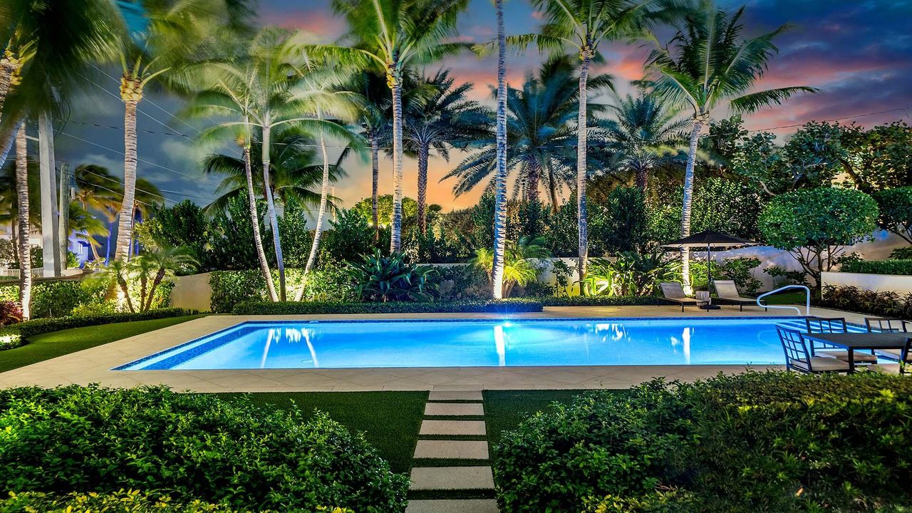 For Sale: $9,950,000 (5 beds, 5 baths, 5499 Square Feet)