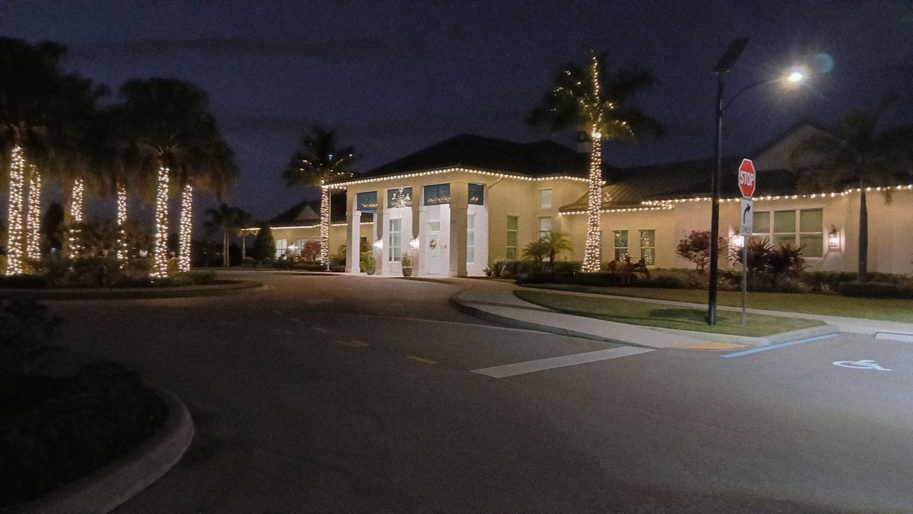 出租: $4,000 (3 贝兹, 3 浴室, 2389 平方英尺)