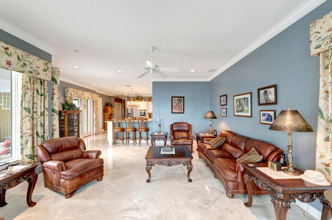 En Venta: $4,300,000 (5 camas, 4 baños, 8123 Pies cuadrados)