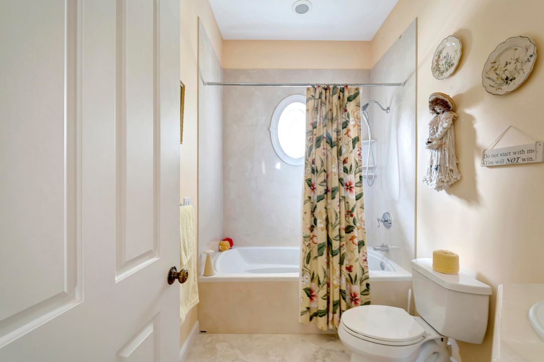 En Venta: $4,300,000 (5 camas, 4 baños, 8123 Pies cuadrados)