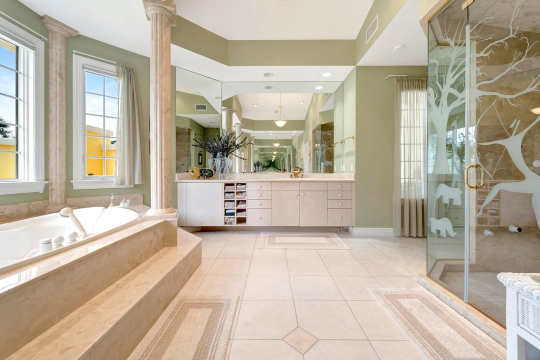 En Venta: $4,300,000 (5 camas, 4 baños, 8123 Pies cuadrados)