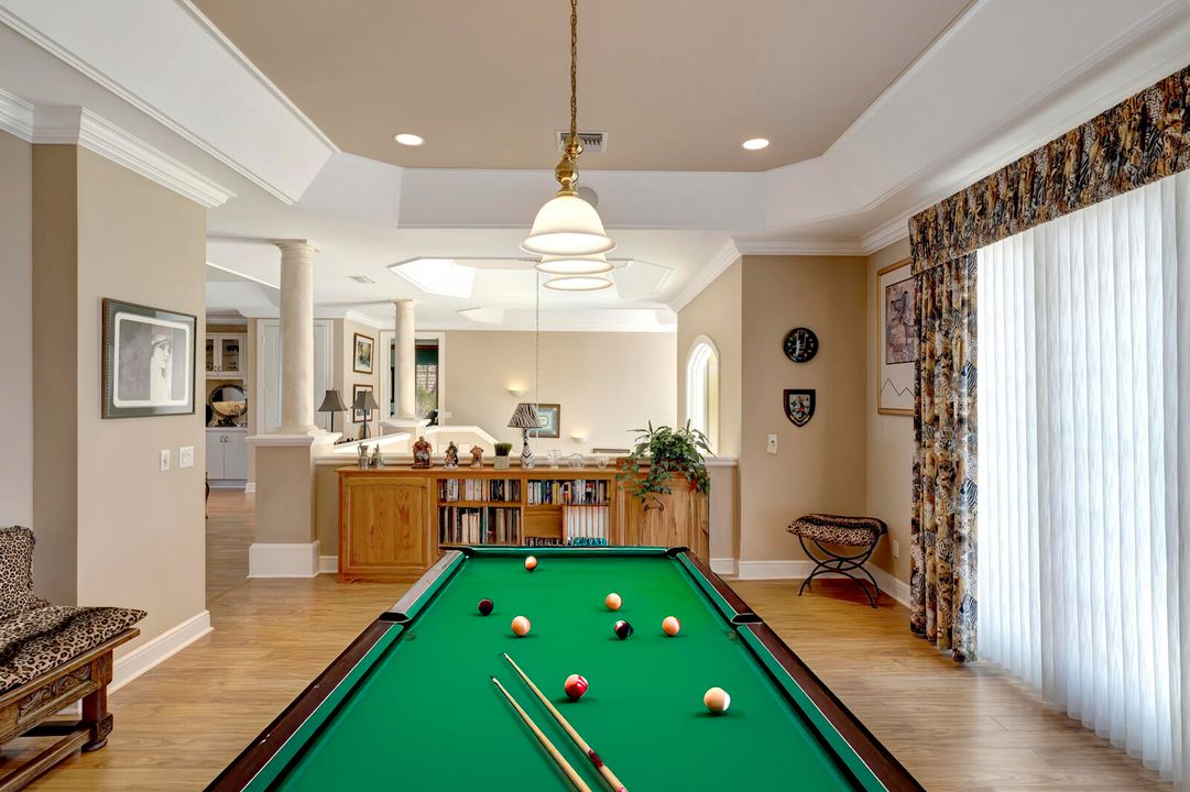 En Venta: $4,300,000 (5 camas, 4 baños, 8123 Pies cuadrados)