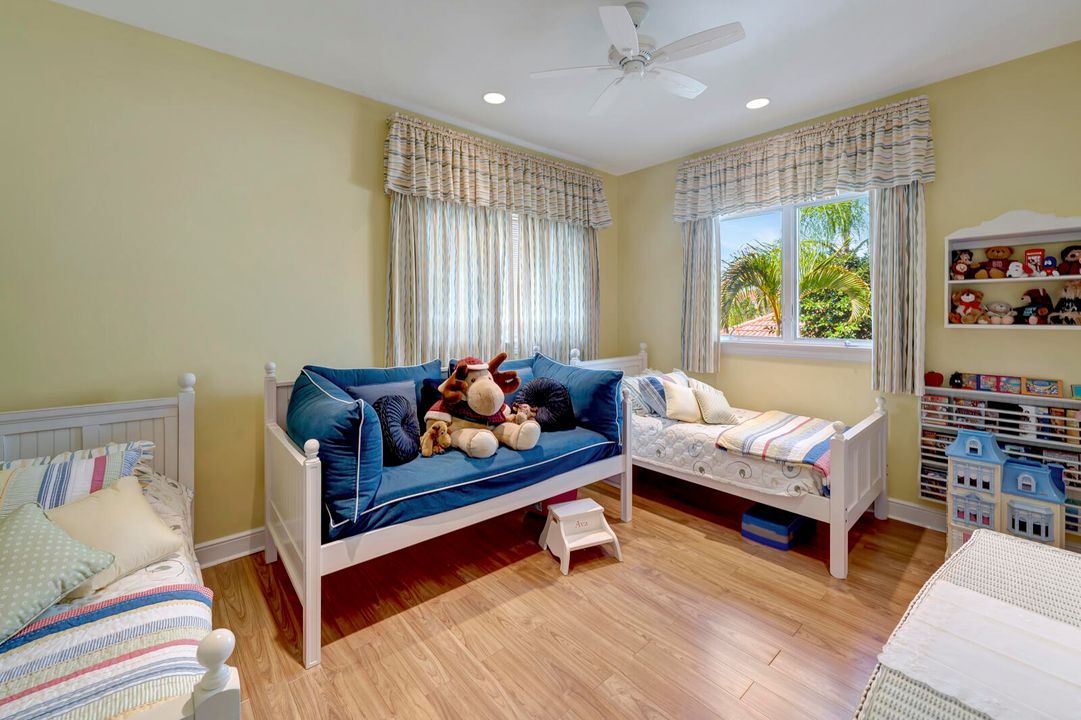 En Venta: $4,300,000 (5 camas, 4 baños, 8123 Pies cuadrados)