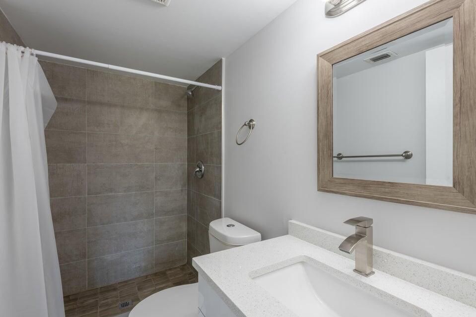 На продажу: $249,900 (2 спален, 2 ванн, 1115 Квадратных фут)