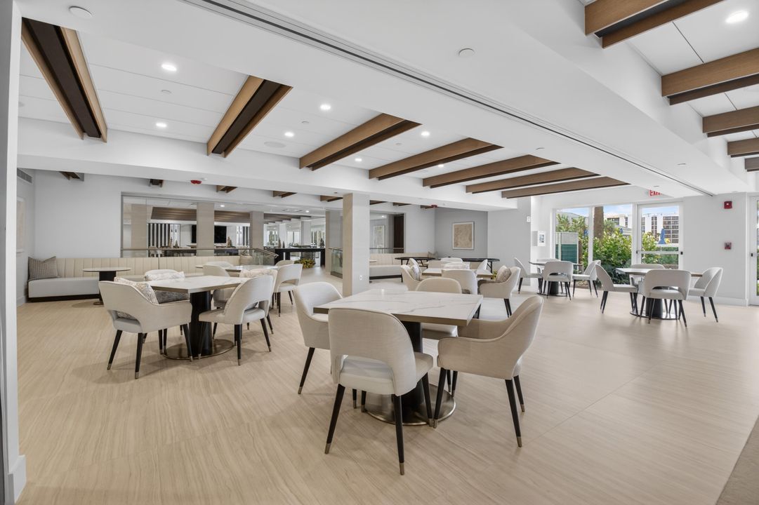 For Sale: $679,000 (2 beds, 2 baths, 1020 Square Feet)