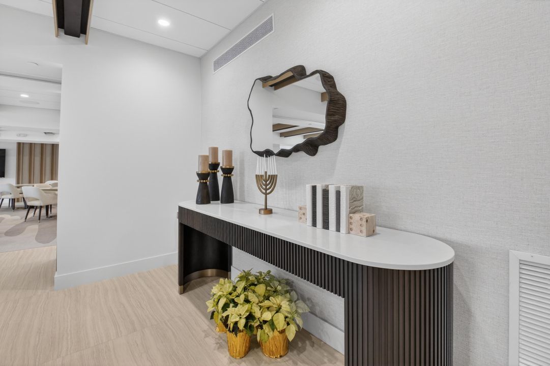 For Sale: $679,000 (2 beds, 2 baths, 1020 Square Feet)