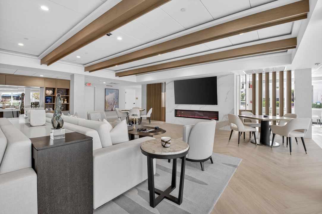 For Sale: $679,000 (2 beds, 2 baths, 1020 Square Feet)