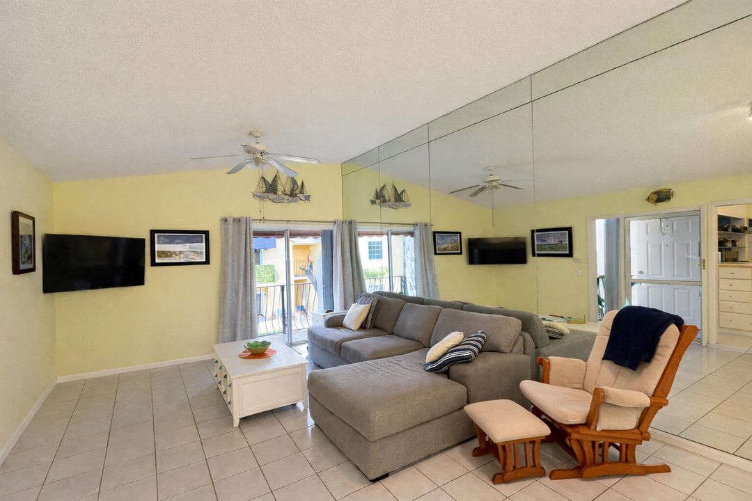 For Rent: $2,000 (3 beds, 2 baths, 1024 Square Feet)