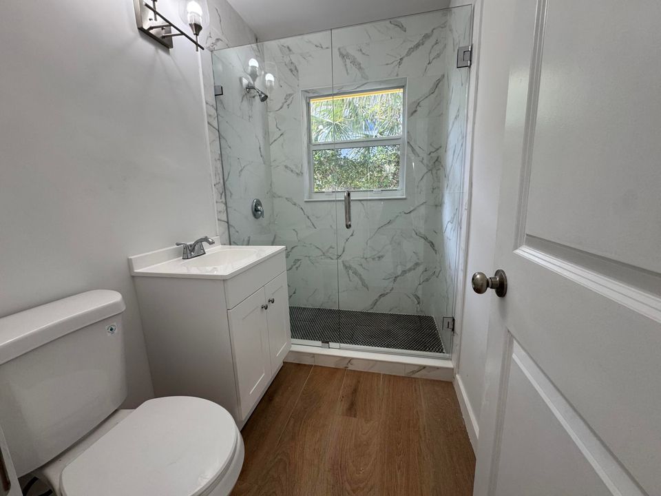 В аренду: $1,800 (1 спален, 1 ванн, 600 Квадратных фут)