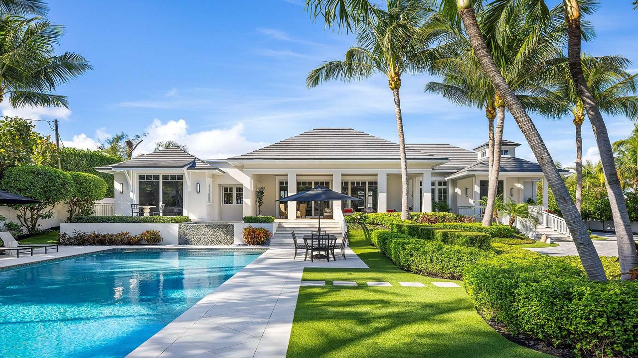 For Sale: $9,950,000 (5 beds, 5 baths, 5499 Square Feet)