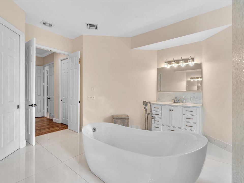 待售: $1,990,000 (5 贝兹, 3 浴室, 3462 平方英尺)