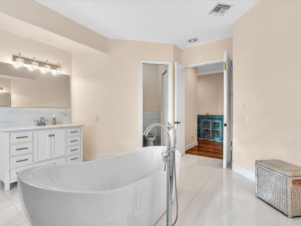 待售: $1,990,000 (5 贝兹, 3 浴室, 3462 平方英尺)