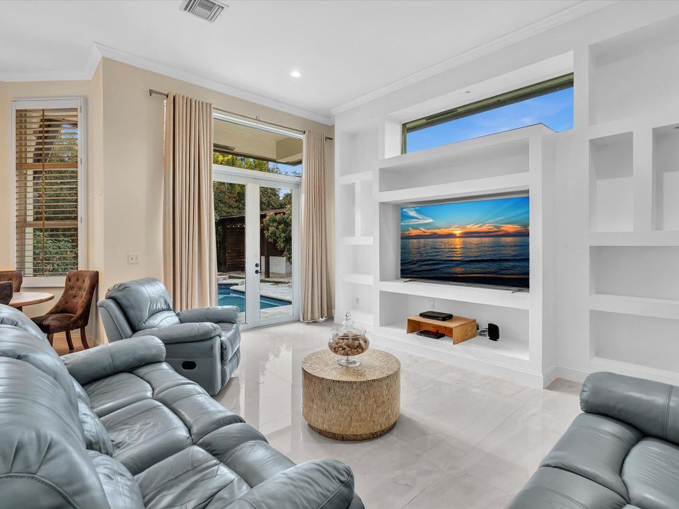 待售: $1,990,000 (5 贝兹, 3 浴室, 3462 平方英尺)