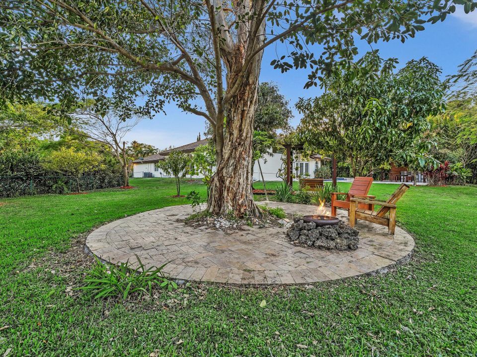 待售: $1,990,000 (5 贝兹, 3 浴室, 3462 平方英尺)