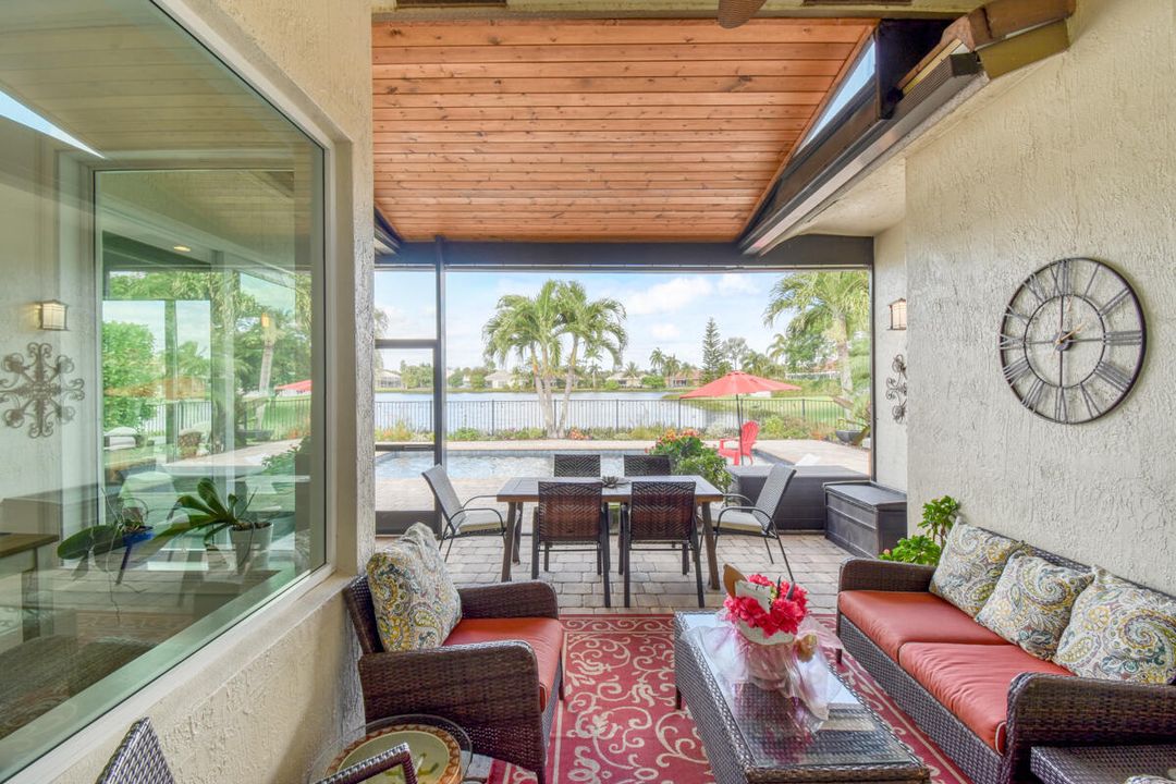 En Venta: $799,000 (3 camas, 2 baños, 2341 Pies cuadrados)