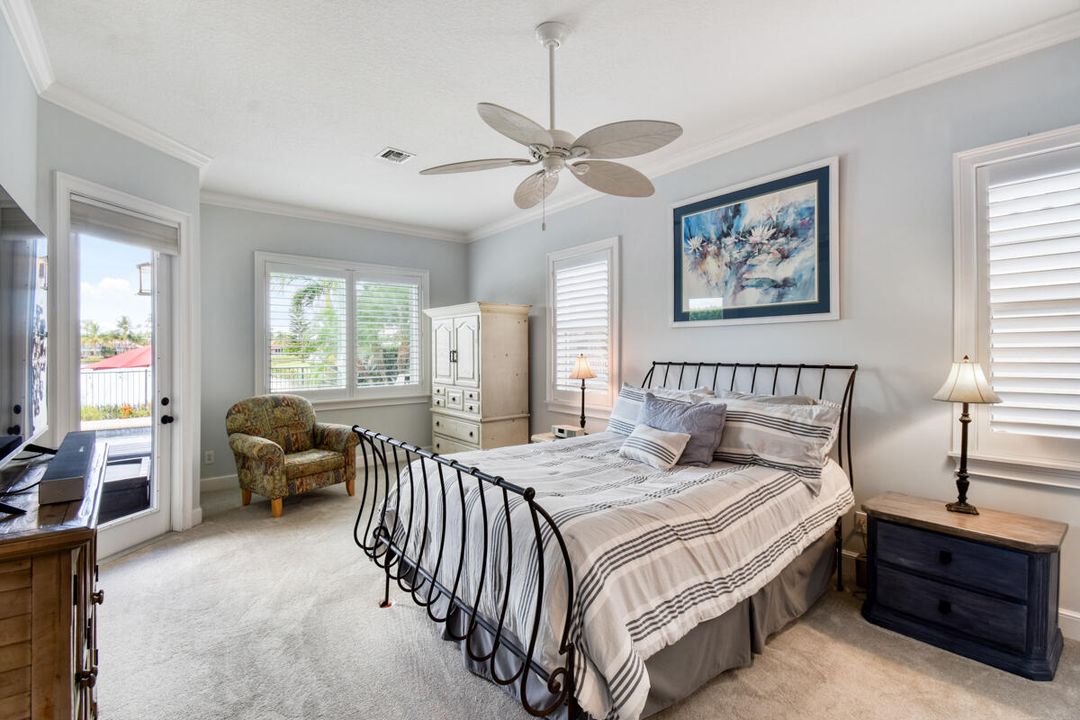 En Venta: $799,000 (3 camas, 2 baños, 2341 Pies cuadrados)