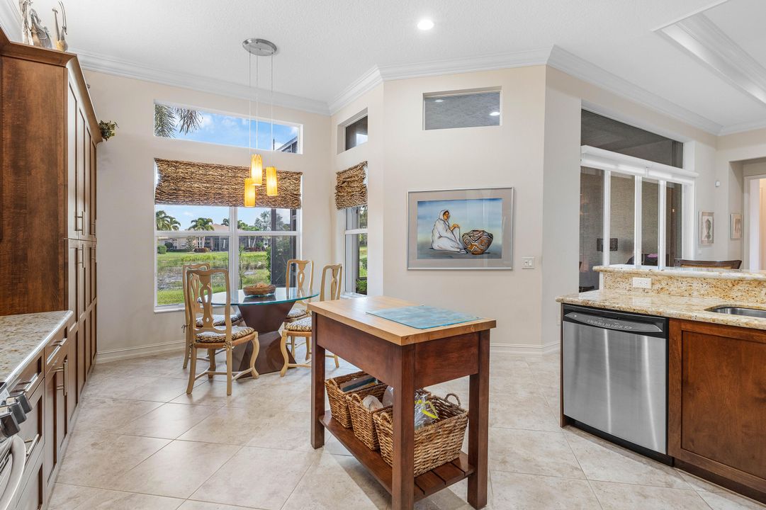 For Sale: $975,000 (4 beds, 3 baths, 2615 Square Feet)