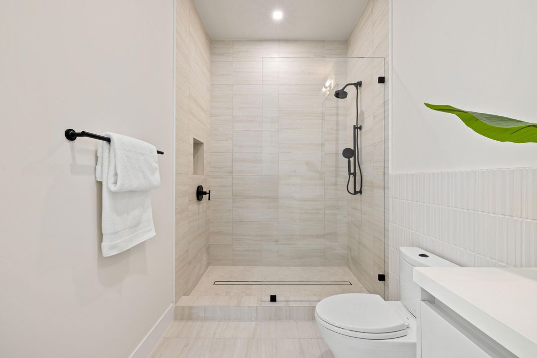 На продажу: $3,195,000 (3 спален, 3 ванн, 3175 Квадратных фут)