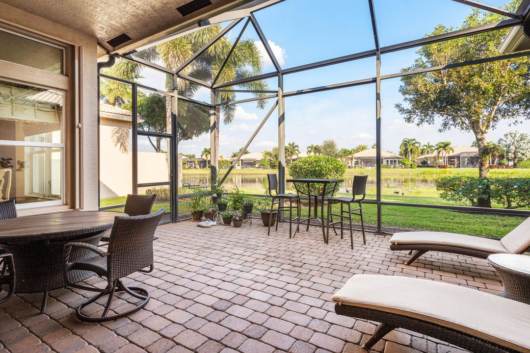 For Sale: $975,000 (4 beds, 3 baths, 2615 Square Feet)