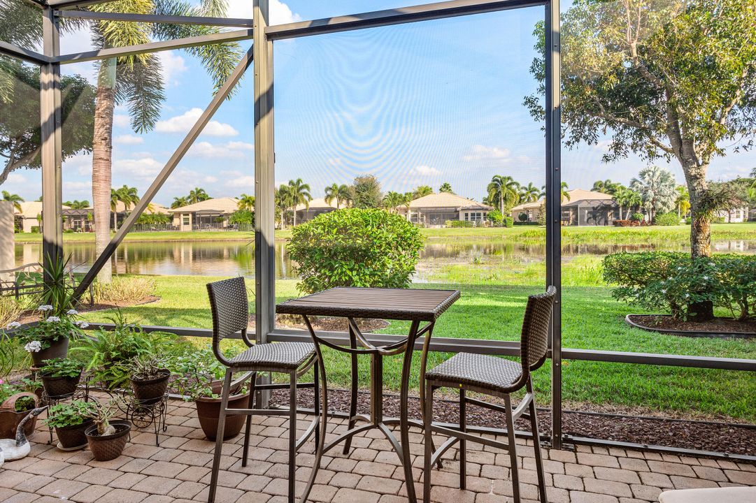 For Sale: $975,000 (4 beds, 3 baths, 2615 Square Feet)