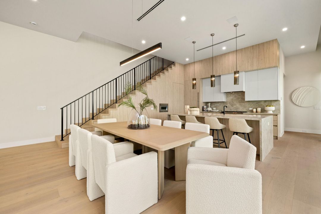 En Venta: $3,195,000 (3 camas, 3 baños, 3175 Pies cuadrados)