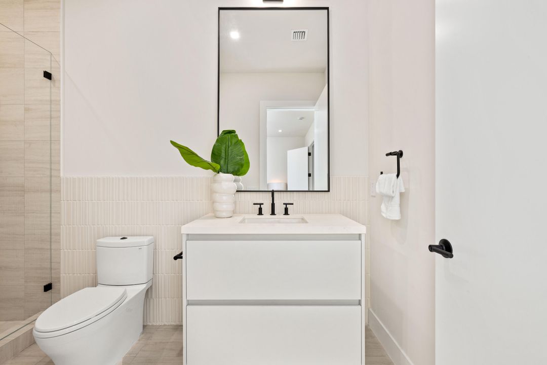 En Venta: $3,195,000 (3 camas, 3 baños, 3175 Pies cuadrados)