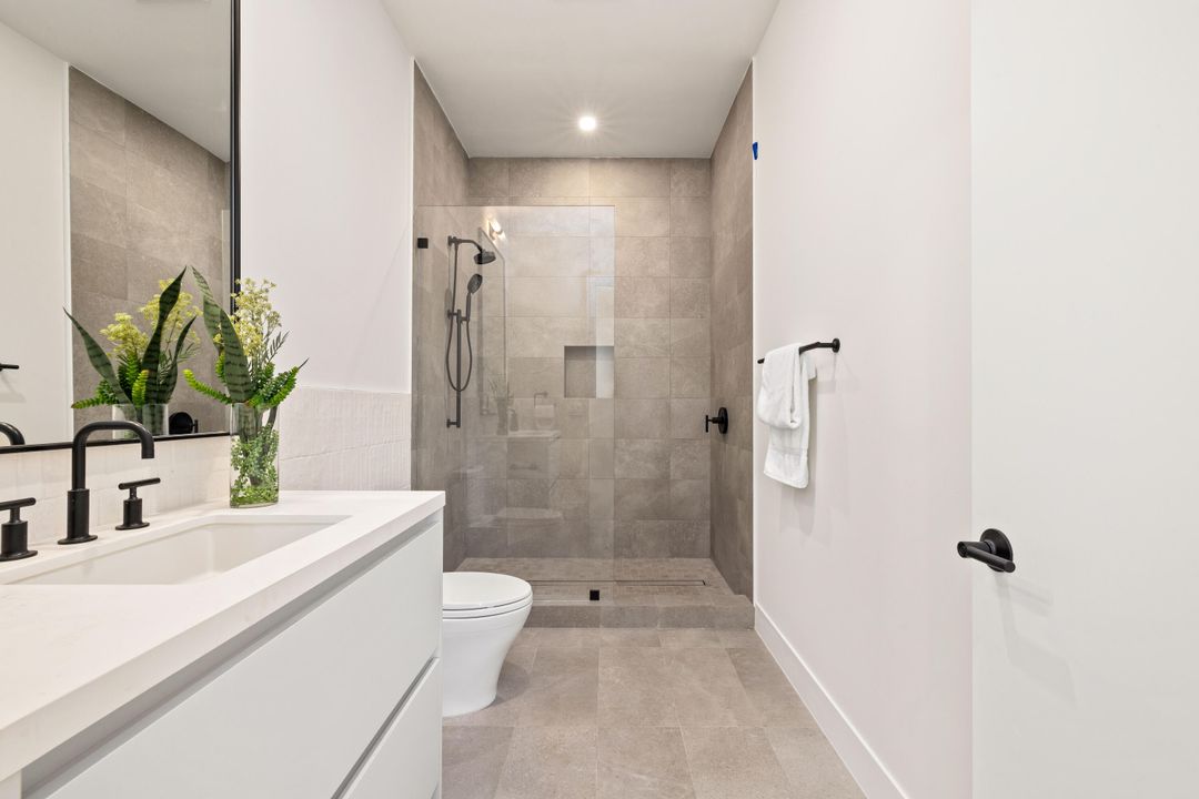 En Venta: $3,195,000 (3 camas, 3 baños, 3175 Pies cuadrados)