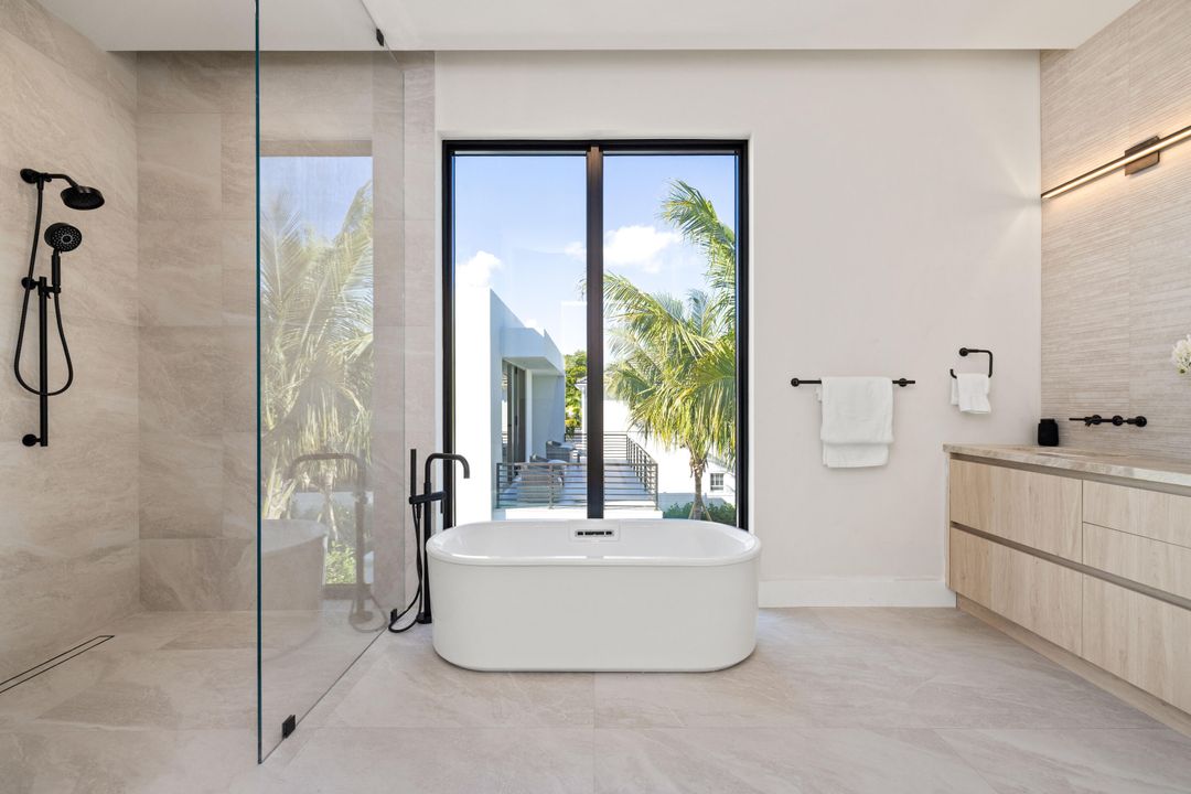 En Venta: $3,195,000 (3 camas, 3 baños, 3175 Pies cuadrados)