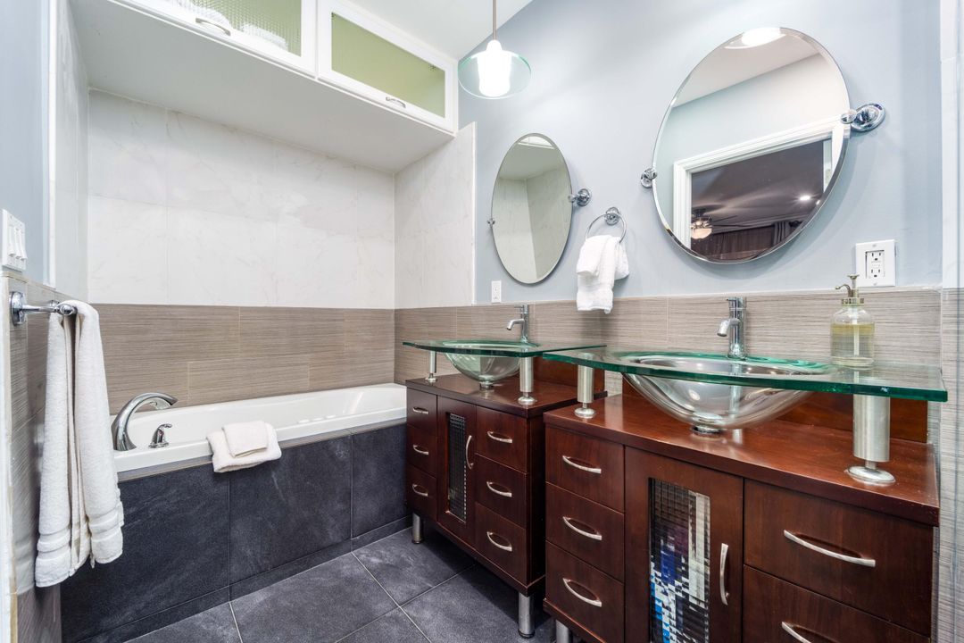 For Sale: $1,450,000 (3 beds, 3 baths, 1917 Square Feet)