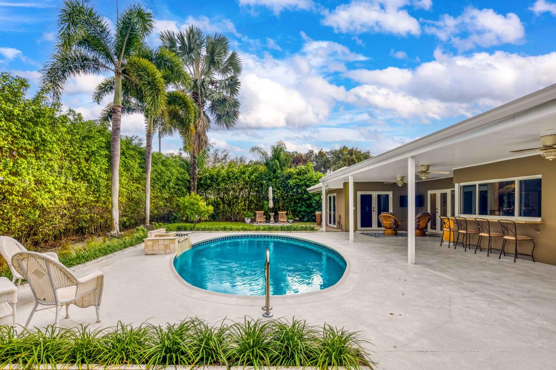 For Sale: $1,450,000 (3 beds, 3 baths, 1917 Square Feet)