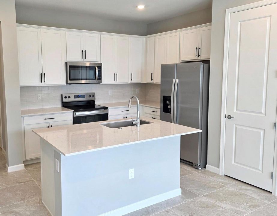 待售: $389,460 (3 贝兹, 2 浴室, 1550 平方英尺)