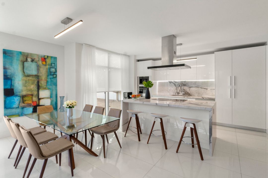 En Renta: $12,000 (3 camas, 3 baños, 1865 Pies cuadrados)