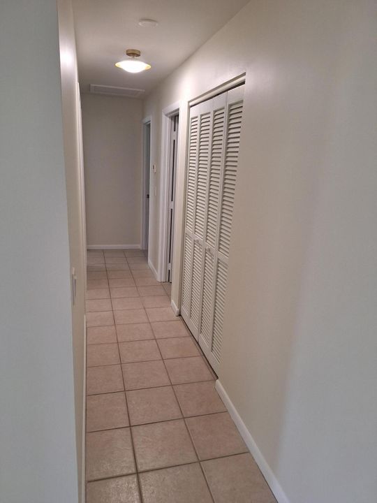 En Venta: $305,000 (3 camas, 2 baños, 1170 Pies cuadrados)