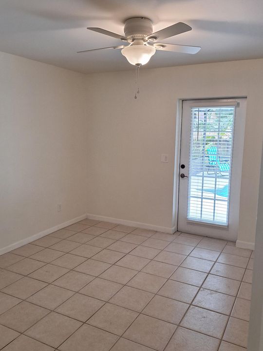 En Venta: $305,000 (3 camas, 2 baños, 1170 Pies cuadrados)