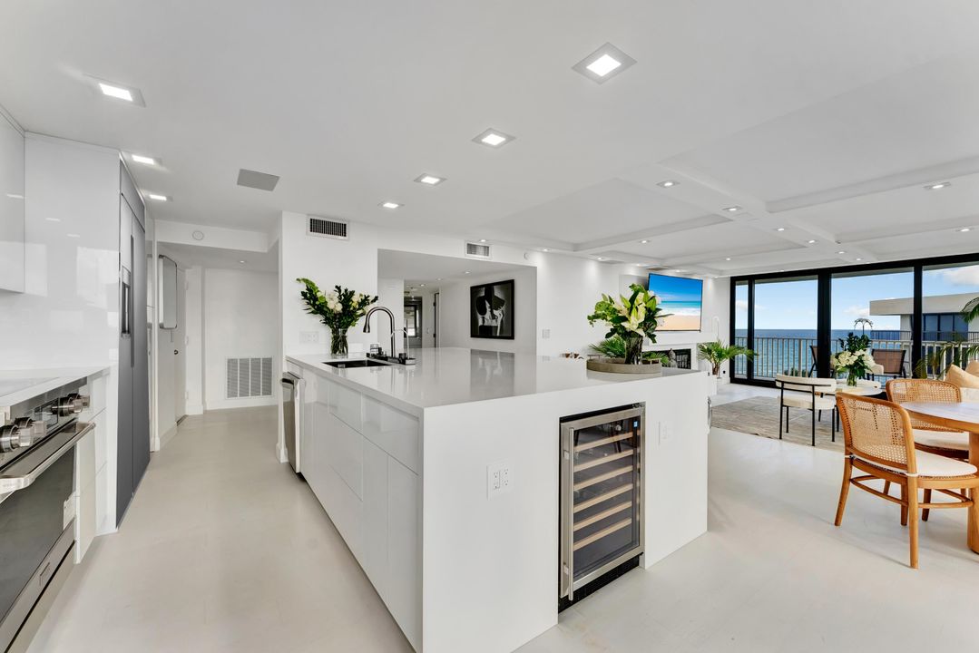 待售: $1,995,000 (2 贝兹, 2 浴室, 1740 平方英尺)